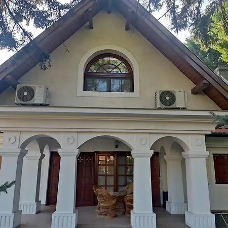 Πανσιόν Katerina Vendeghaz Tihany