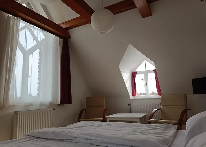 Katerina Vendeghaz 3*