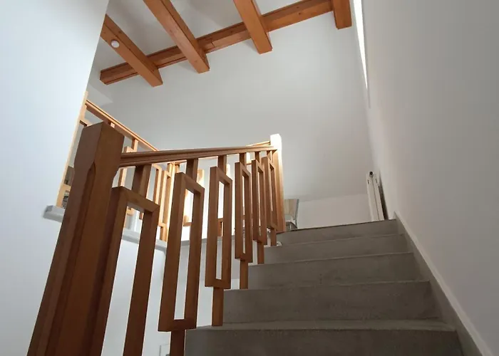 Katerina Vendeghaz 3*